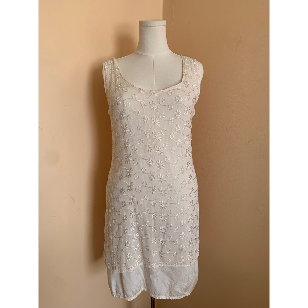 Vintage Cream Embroidered Floral Sleeveless Shift Dress Cream White Layered Hem